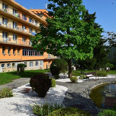 Hotel KORONA Sanatorium Uzdrowiskowe Teresa Korona Muszyna Esterno foto